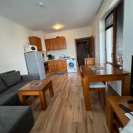 Zone At Gondola, Warm And Cosy, Wifi, Ac, Netflix, Perfect One Bedroom Appartment, Beautiful View Apartment *