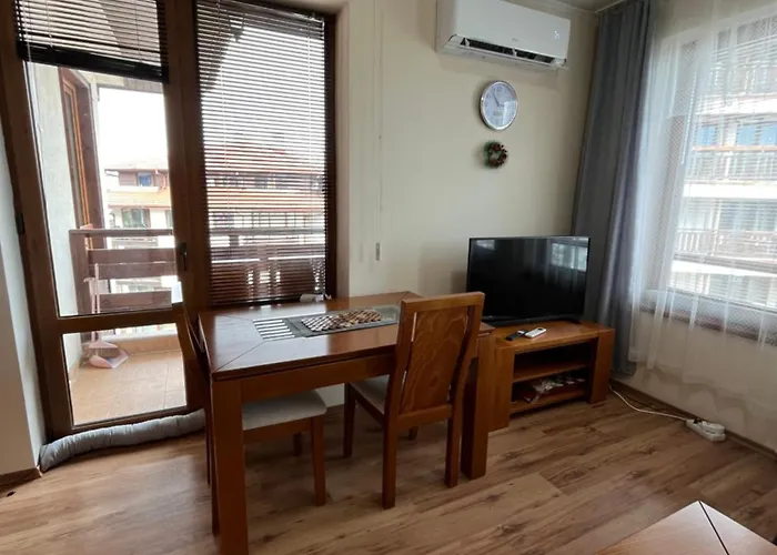 Apartment Zone At Gondola, Warm And Cosy, Wifi, Ac, Netflix, Perfect One Bedroom Appartment, Beautiful View *
